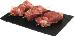 Шашлык из свиной шеи в брусничном маринаде, в вакуумной упаковке ЛЕНТА FRESH, крупный план