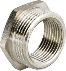 Футорка латунь с переходом VALTEC 1 1/4" х 1/2", крупный план