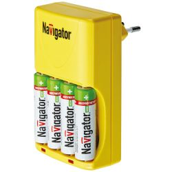 Зарядное устройство Navigator 4 шт, крупный план